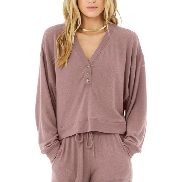 Alo Soho Cropped Henley & Soho Sweatpants Joggers Lounge Set - Picture 1 of 3
